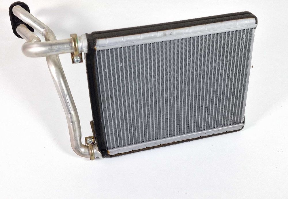 Радиатор Парно Тойота Корола Версо Toyota Corolla Verso 2004-2009г