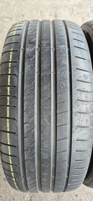 2 anvelope vara Runflat Bridgestone 275/50/20.Pret/bucata.
