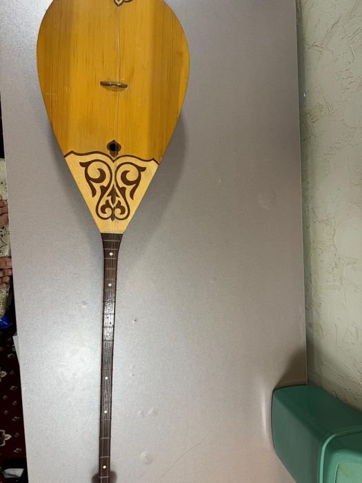 Домбра не сломаная