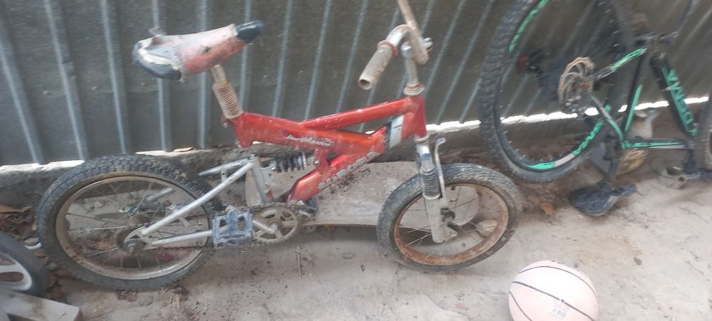 Продаётся велосипед взрослый и детский