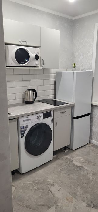 Сдам квартиру посуточно  в Центре!!!