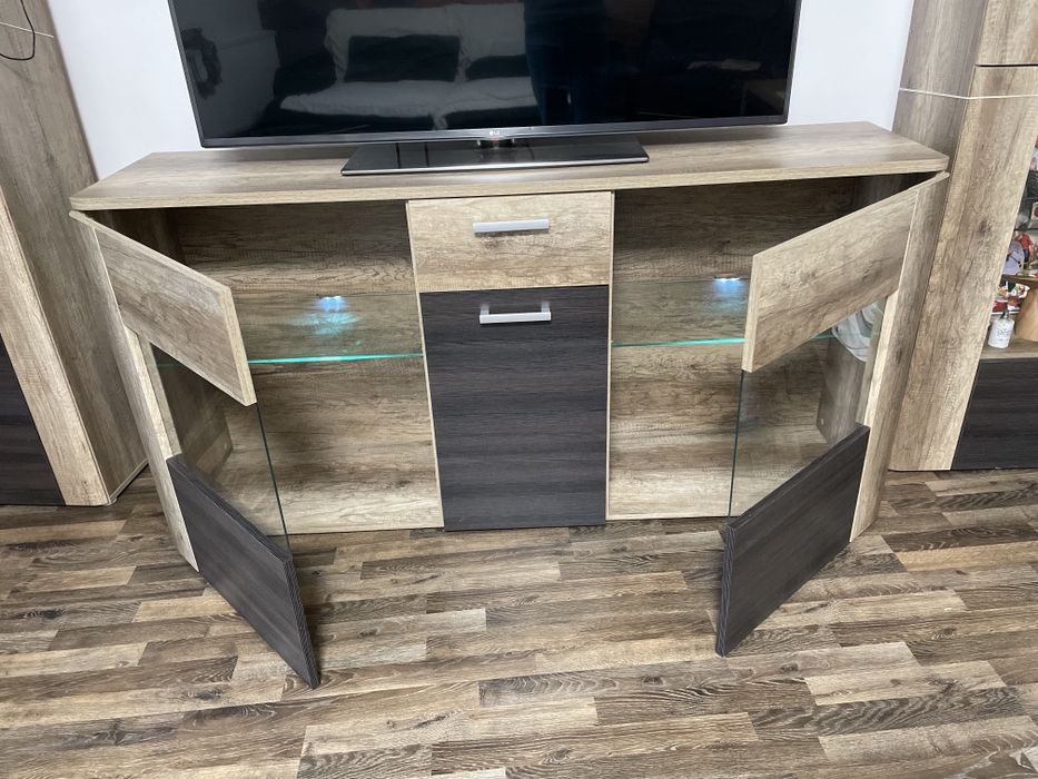 Comoda tv iluminata led