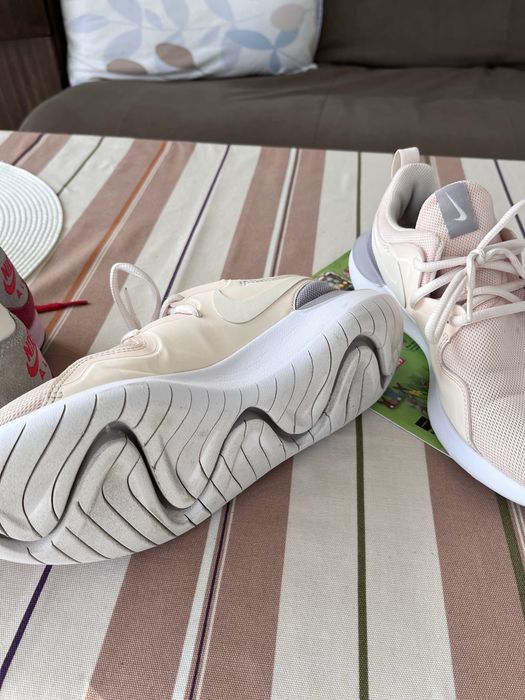Дамски маратонки Nike 40.5номер