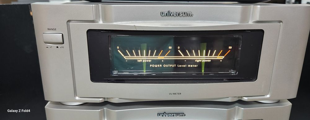 Sistem Universum complet cu sateliți Surround și telecomandă