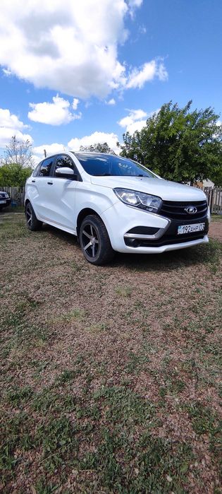 Продам Lada XRay