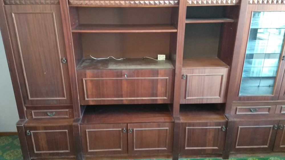 Гарнитур "Стенка" пятисекционная.