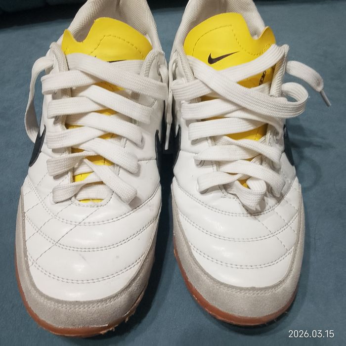 Бутсы и футзалки