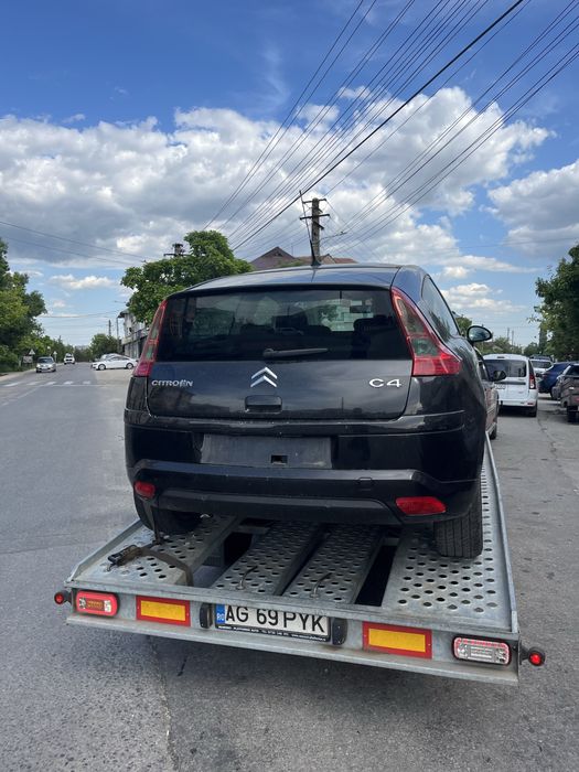 Dezmembrez Citroen C4 1.6 Diesel