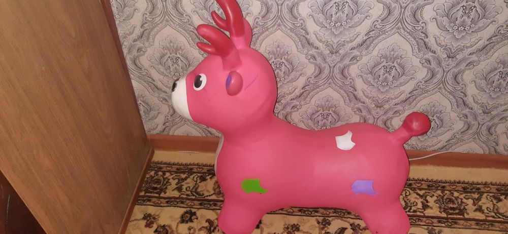 Розовый олень для детей ( ослик)