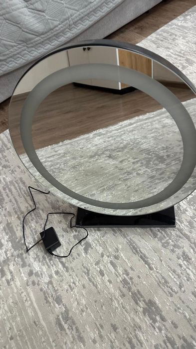 Зеркало с подсветкой