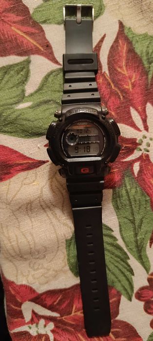 Продавам часовник Casio  G-shock модел DW-9000