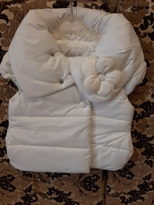 Костюм джинсовый. Плащь. Куртка безрукавка. Турция.