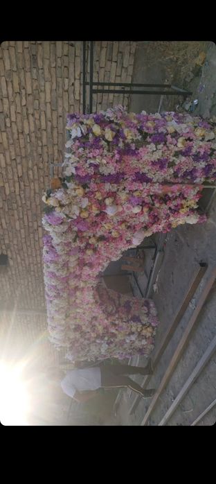 Свадебная арка с цветами