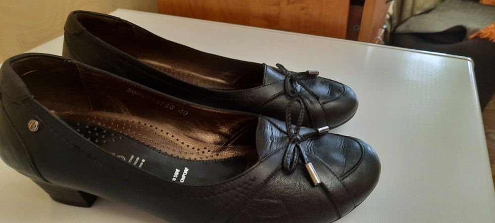Продам кожанные туфли Турецкого бренда Форель