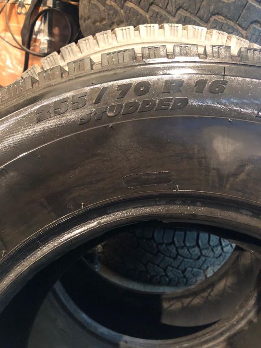 продам шины.