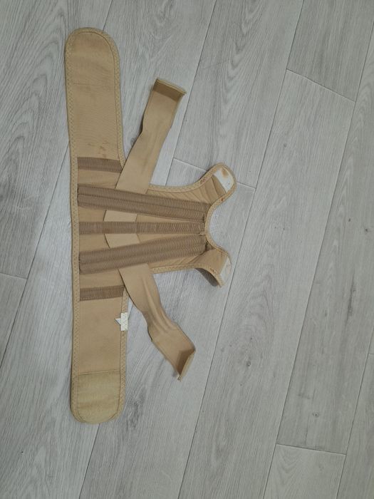 Корсет для коррекции осанки