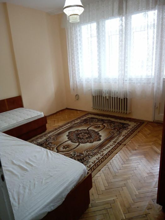 Тристаен, под наем, ж.к Красно село