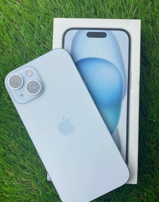 Продам iphone 15 на 256 gb