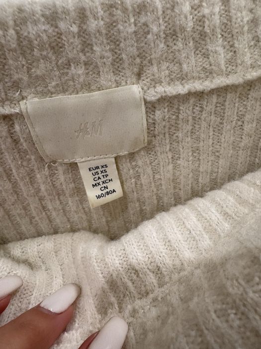 Пуловер с паднали рамена