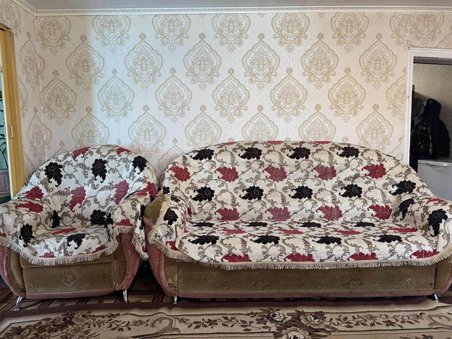 Продается диван тройка 321