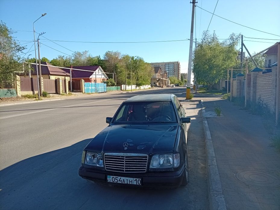 Продам Мерседес 124