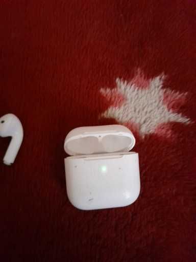 Меняю блютуз наушники небольшие для телефона планшета и не только