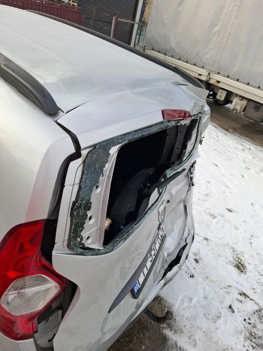 Dacia Lodgy 1,5 dci Avariat in spate