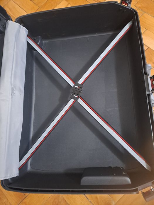 Troler SAMSONITE prindere in 3 puncte. .