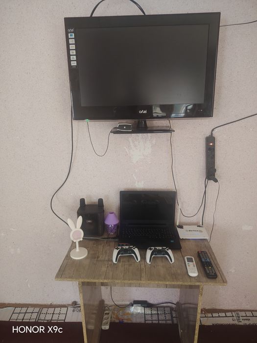 Televizor kalonka PlayStation noutbook komplekt yoki alohida. Sotiladi