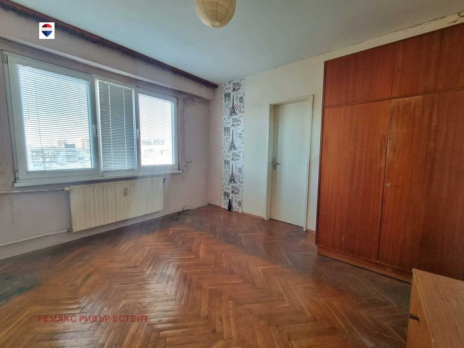 Продава се Четиристаен апартамент в Русе, Възраждане - 95 кв.м за 553 €/кв.м - Снимка #7