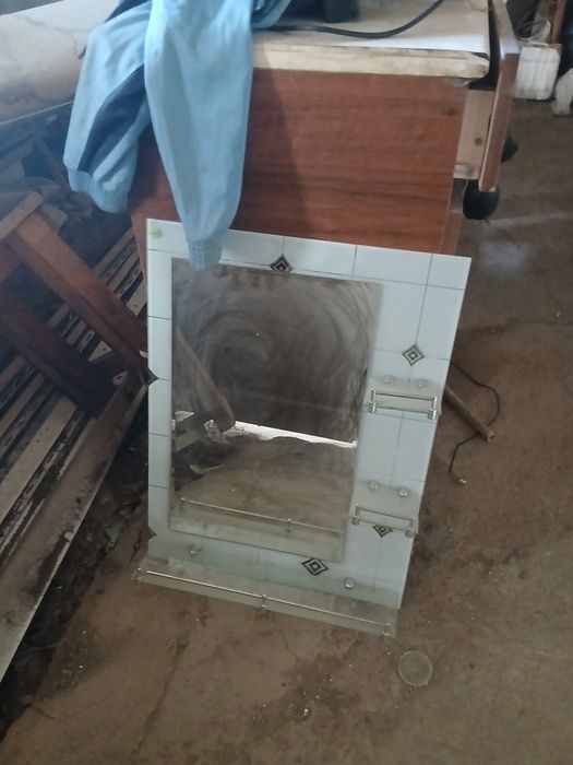 Продам  зеркало новое