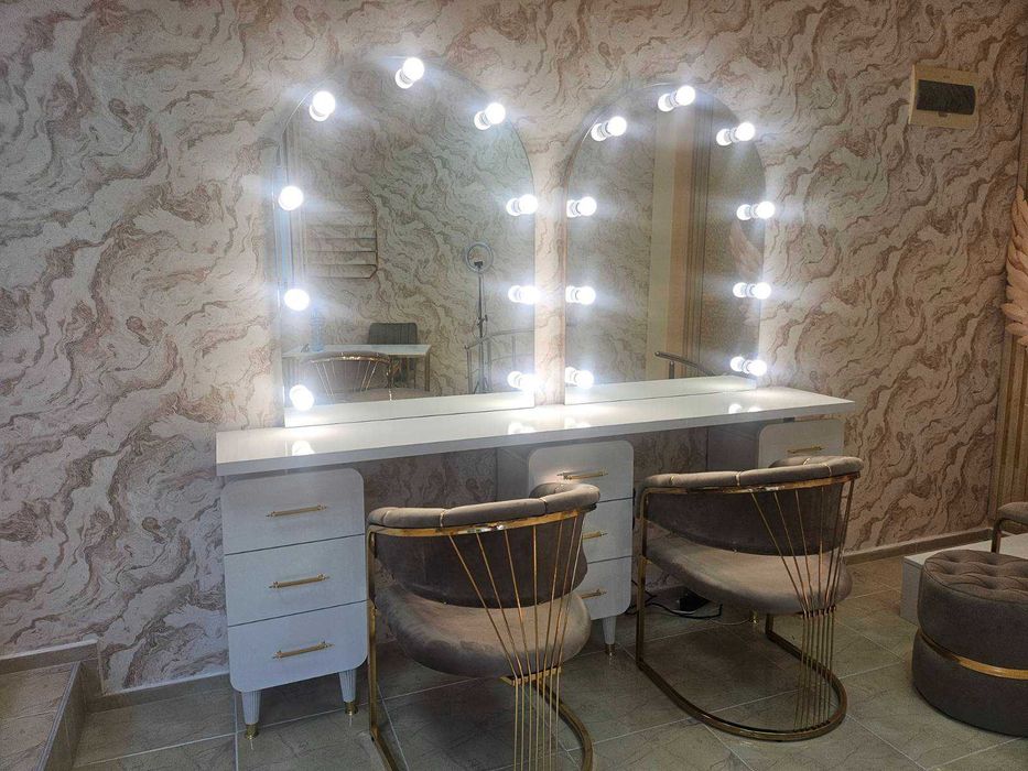 Тоалетка за гримьори. Промо цена!!