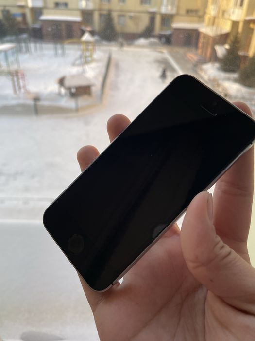 Айфон 5с срочно идеал