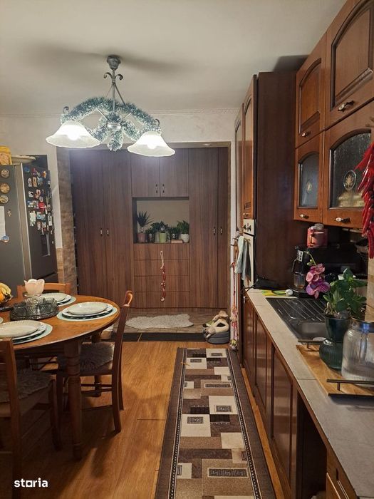 Apartament 3camere Craiovita,75 mp,3/10 cu lift