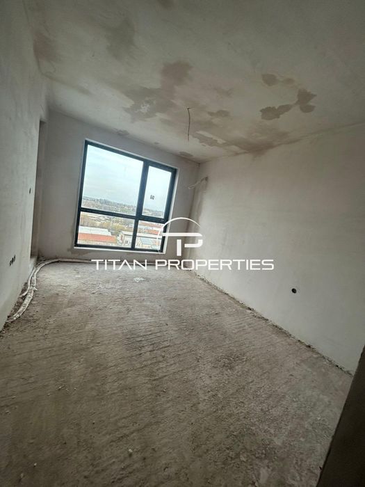 Продава се Тристаен апартамент в Пловдив, Гагарин - 112 кв.м за 797 €/кв.м - Снимка #1