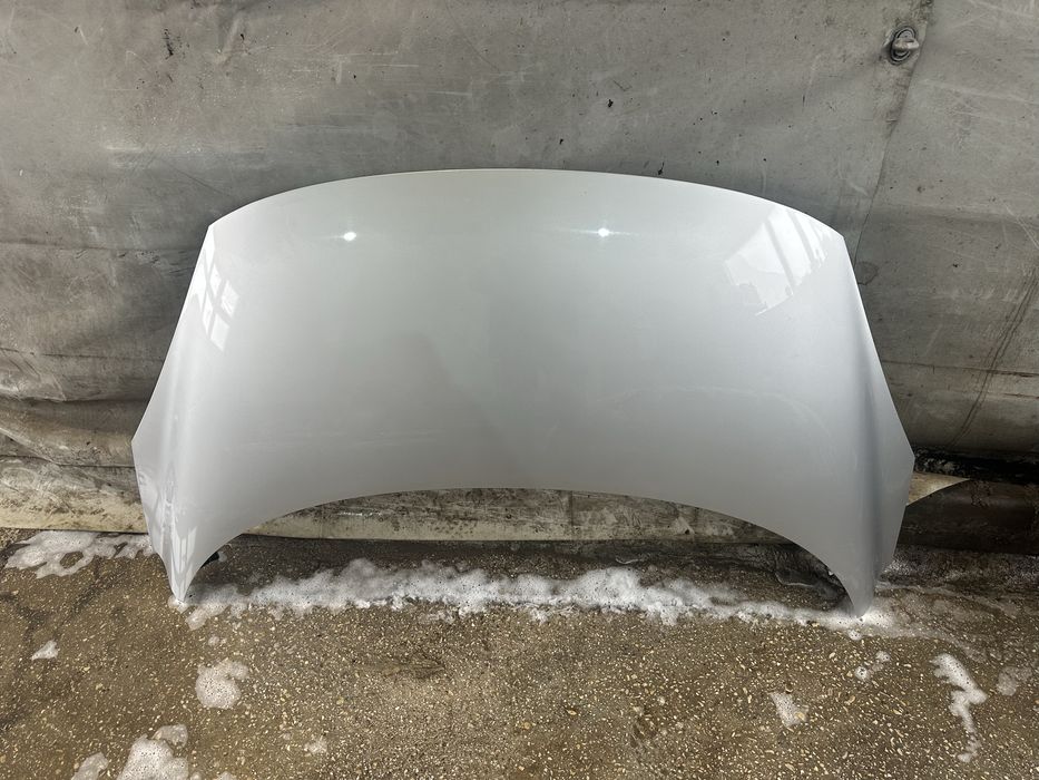 Преден капак за Рено Сценик 3! След 2009г.!