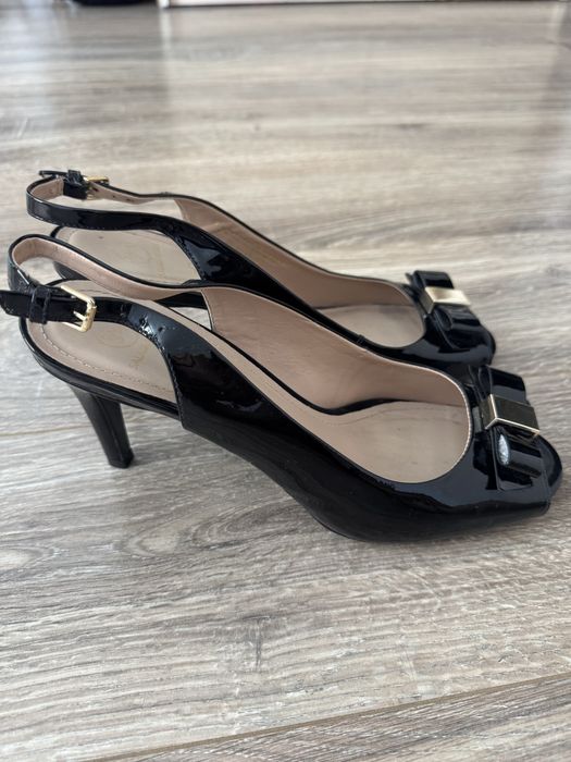 Босоножки туфли 41 размер продам