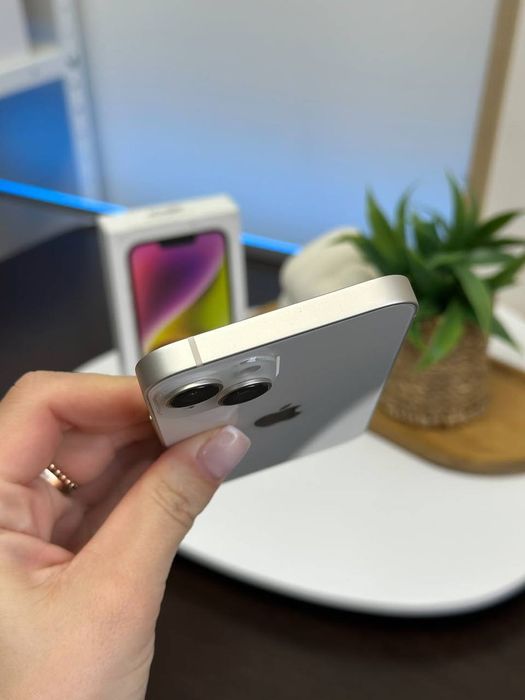 Iphone 14 в идеальном состояний