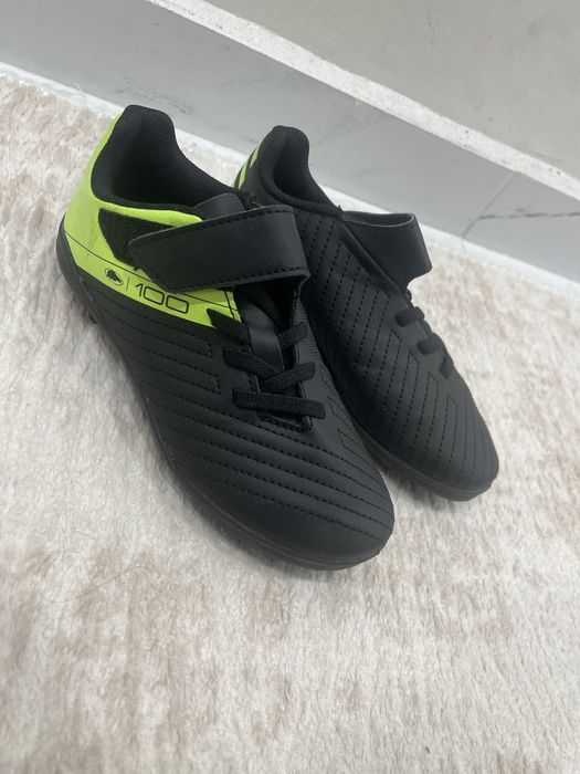 Футболни обувки-30 номер