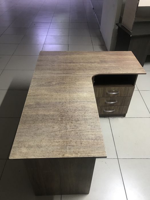 Офисный мебель продам срочно