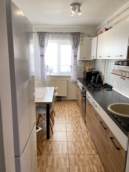 Proprietar 3 camere, 2 bai,et 3, florilor-craiter