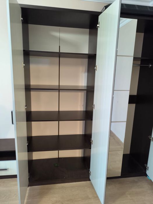 Срочно продам спальный гарнитур