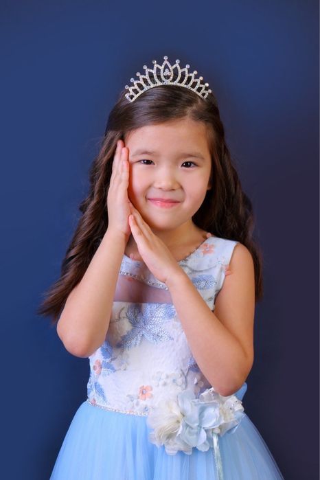 Продам шикарная платье