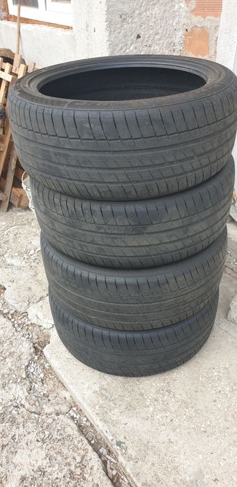 Летни Гуми 265/40 ZR21