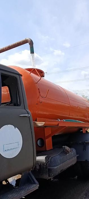 Продам Зил ассенизатор 7 куб