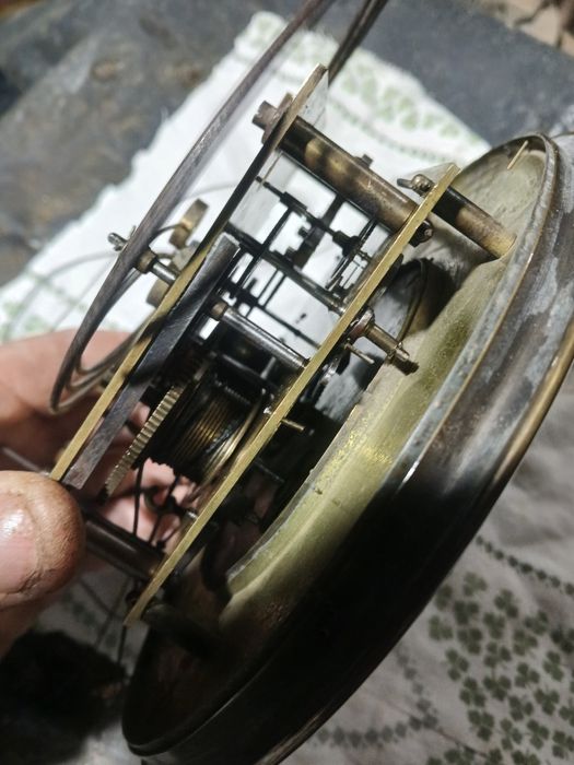 Pendula de perete cu 2 greutati