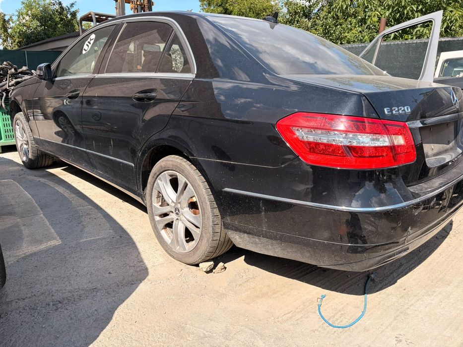 Dezmembrari/dezmembrez  Mercedes E220 2,2dci 2014