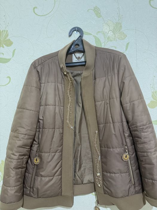 Куртка осеннее. Почти новая