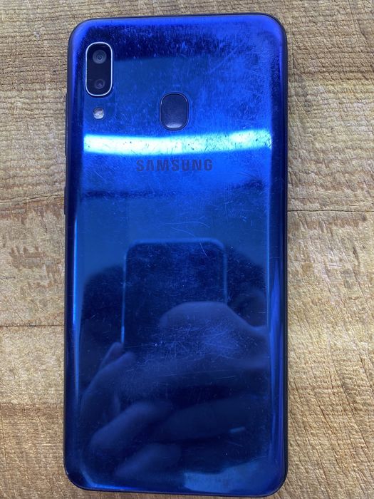 Samsung A20 ideal