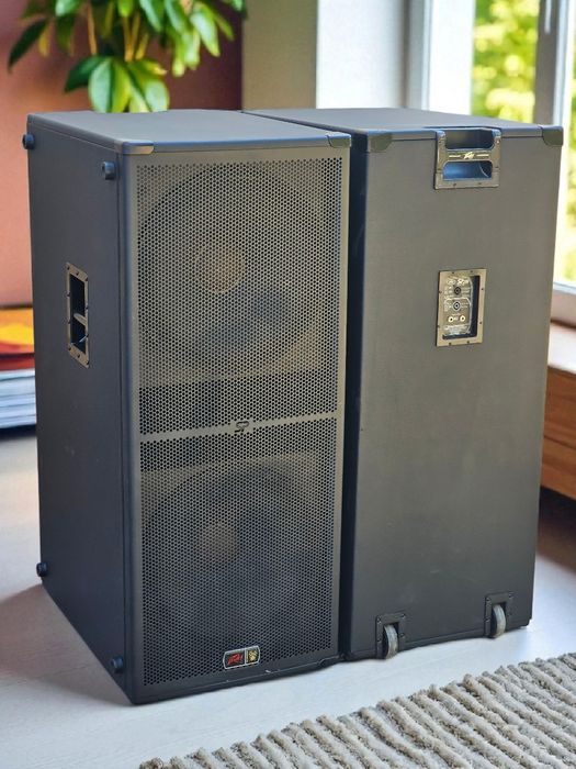 Пассивные сабвуферы PEAVEY SP 218